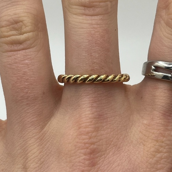 PANDORA 14K Yellow Gold Twist Ring - Picture 5 of 9